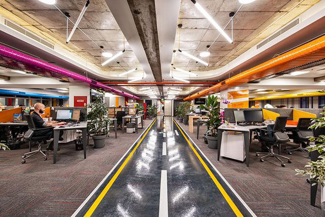 上海5000平方米大型廣告公司辦公室優秀裝修方案 